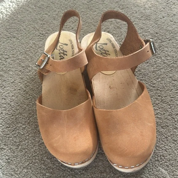 Clogs - Picture 2 of 4